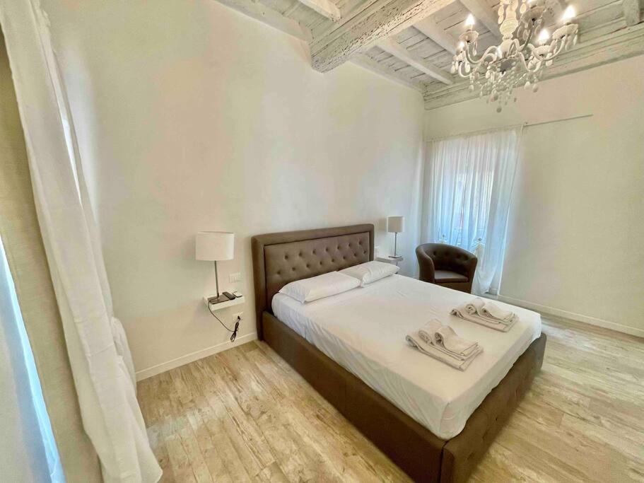 5 Minuti Duomo - Luxury Con Terrazza Apartamento